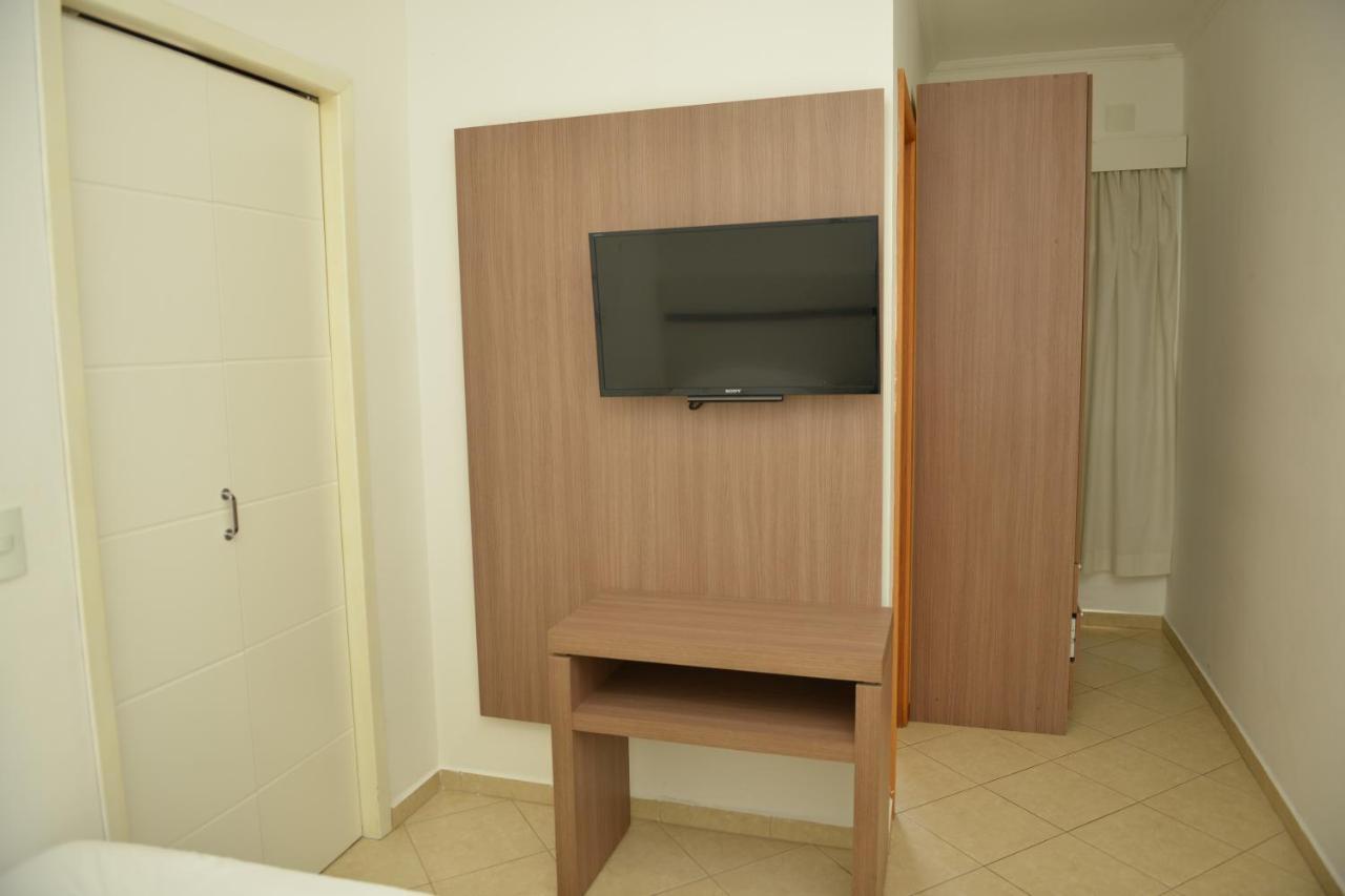 Hotel Poeta Flat อิตาจูบา ภายนอก รูปภาพ